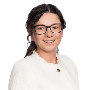 Danuta Drobisz, Taloushallinnon asiantuntija